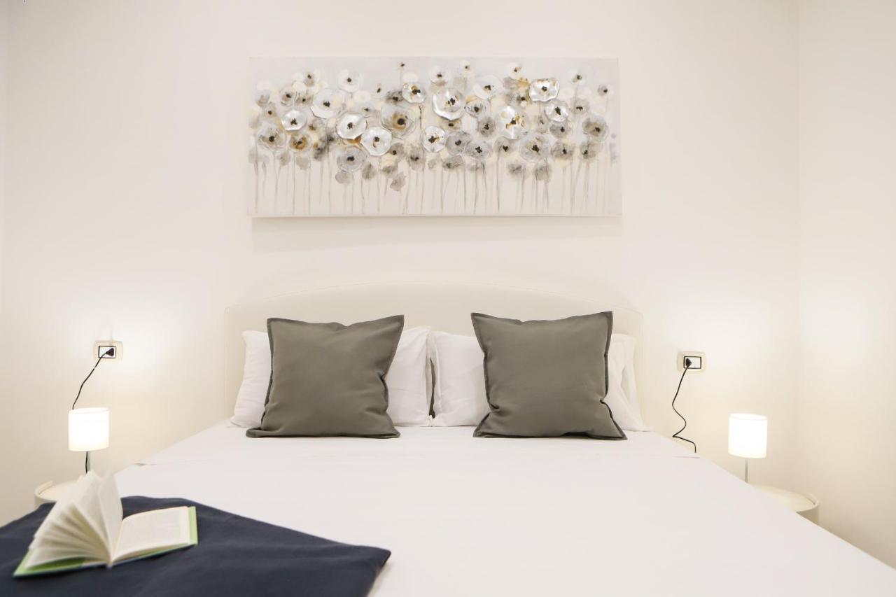 Cozy Apartment In Piazza Cavour By Wonderful Italy Nápoles Exterior foto