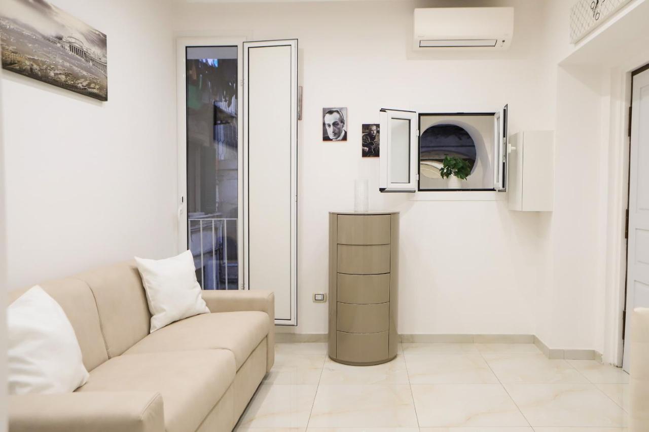 Cozy Apartment In Piazza Cavour By Wonderful Italy Nápoles Exterior foto