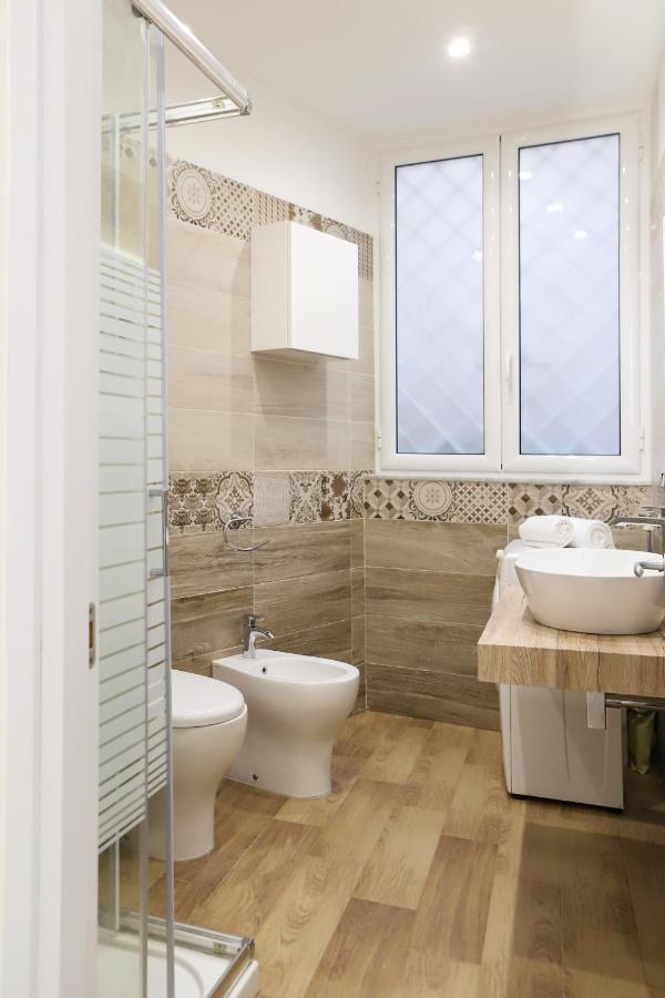Cozy Apartment In Piazza Cavour By Wonderful Italy Nápoles Exterior foto